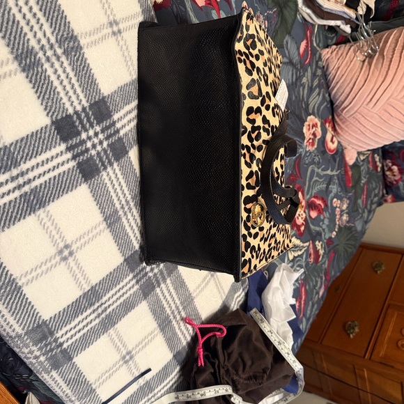 Chico’s Leopard Tote - Picture 4 of 6